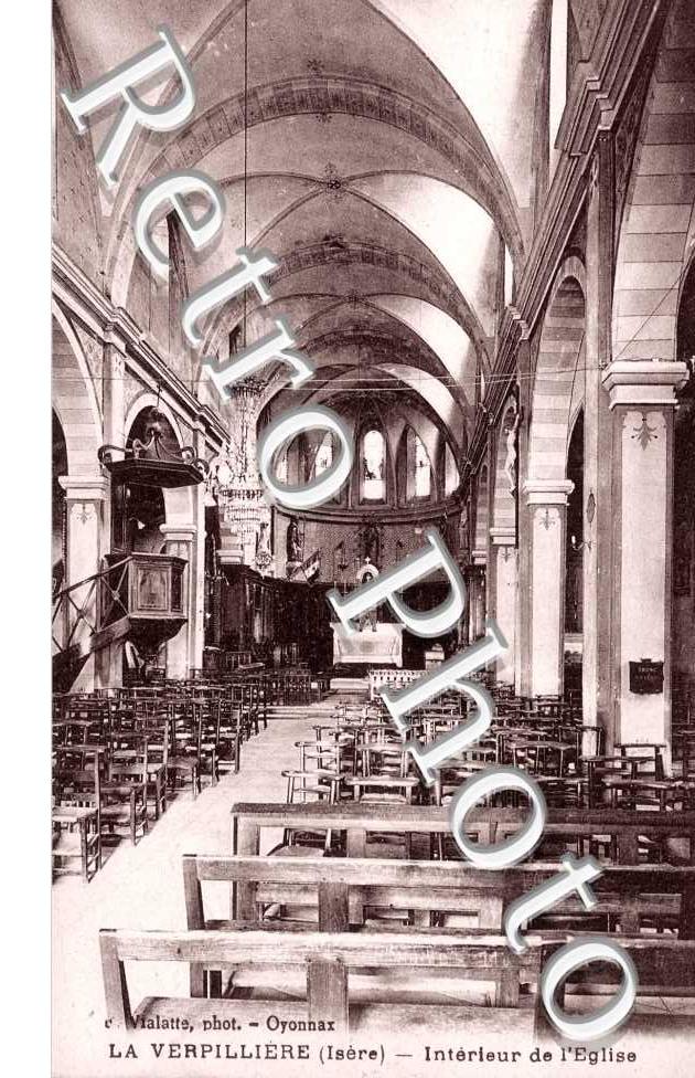 Interieur de l'eglise