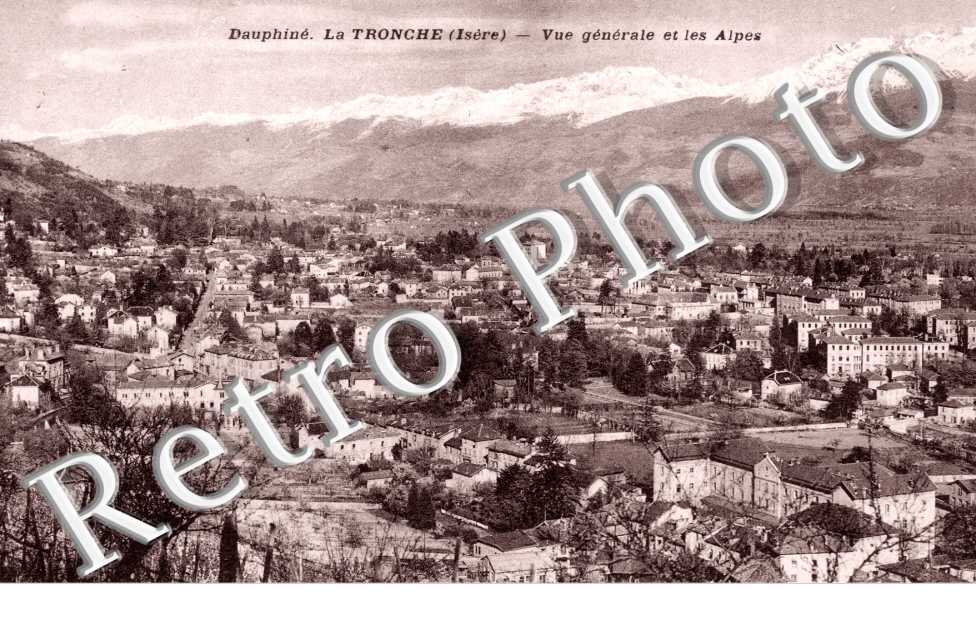 Vue Generale et les Alpes