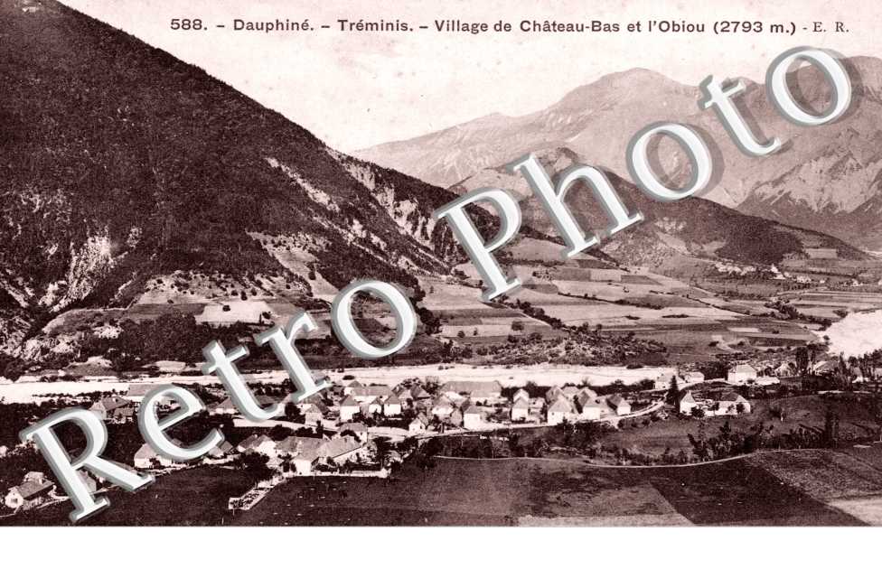 Village de Chateau-Bas et l'Obiou