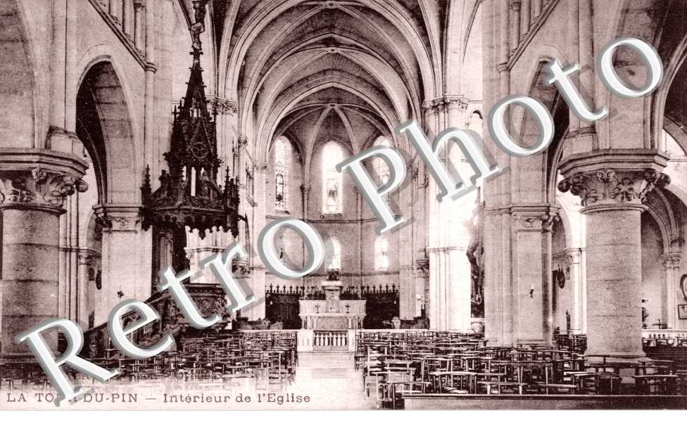 Interieur ded l'eglise