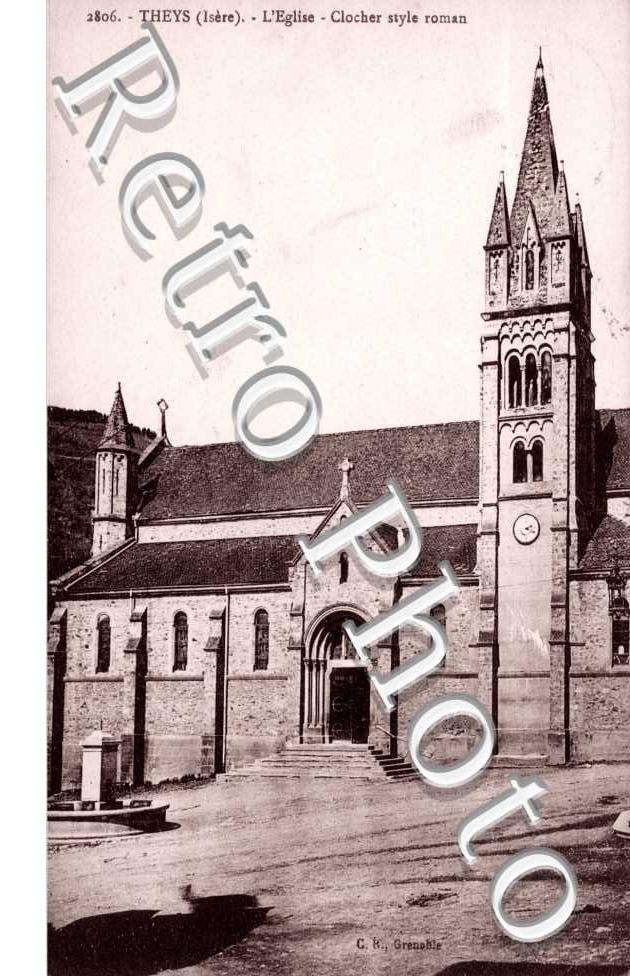 l'eglise, clocher style roman