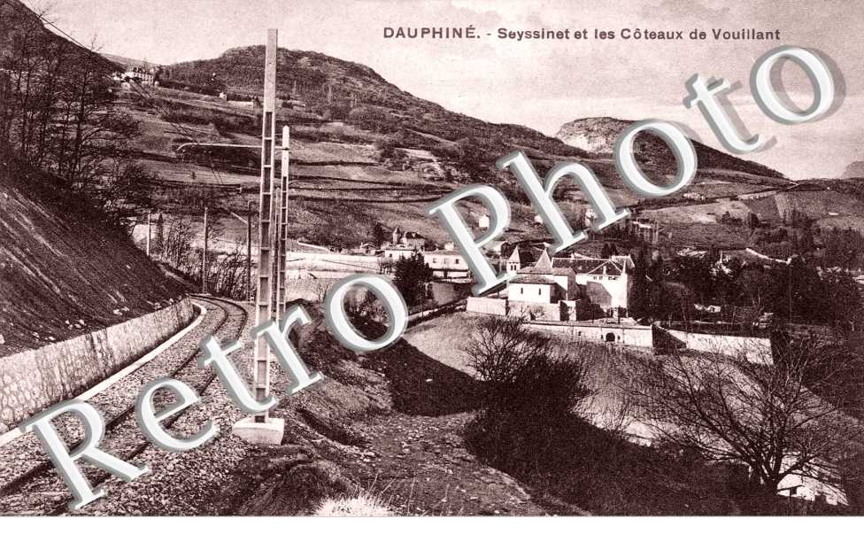 Vue générale et les Côteaux de Vouillant
