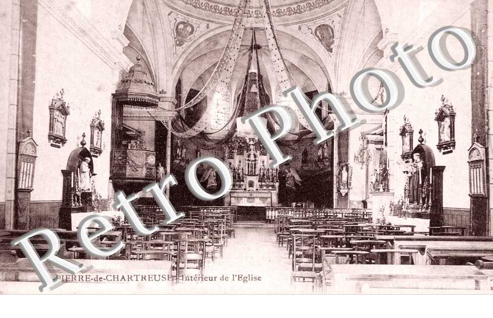 interieur de l'eglise