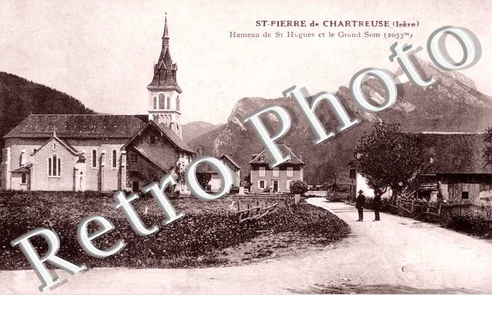 Hameau de Saint-Hugues et le Grand Som