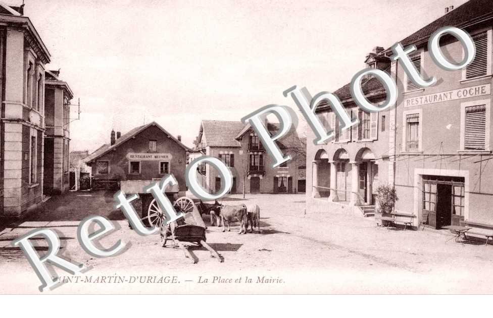 la place et la mairie