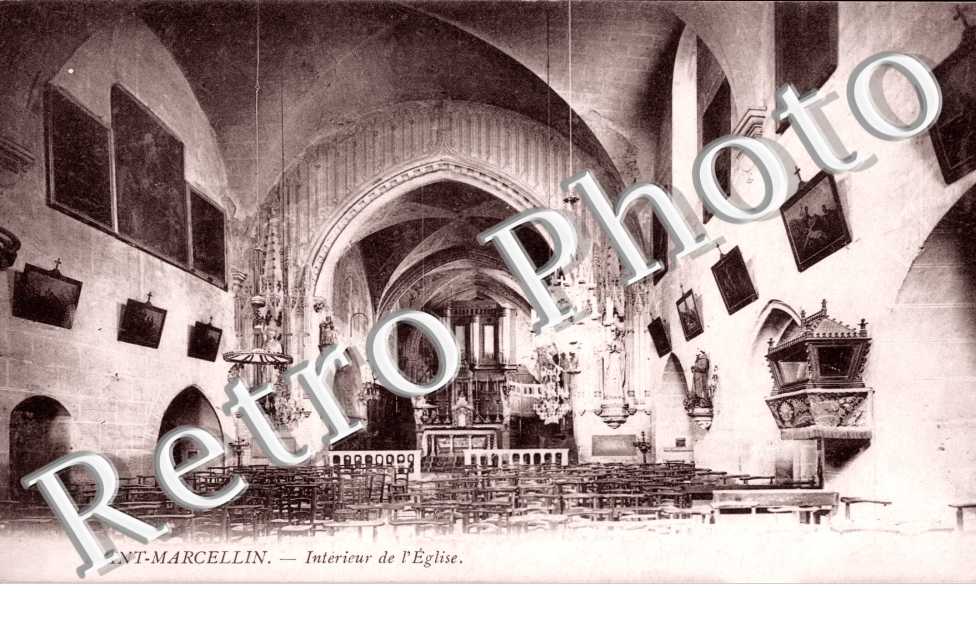 Interieur de l'eglise