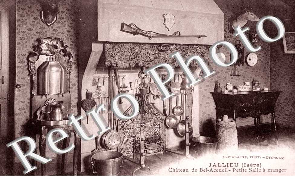 le chateau  Petite salle a manger