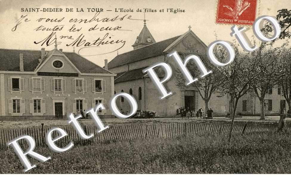 L'ecole de filles et l'eglise