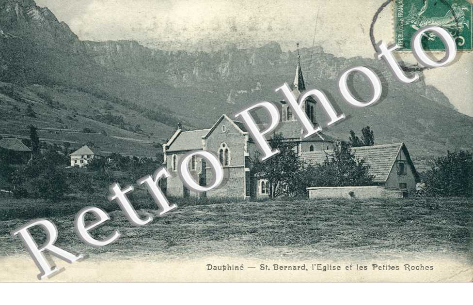 L'eglise et les petites roches