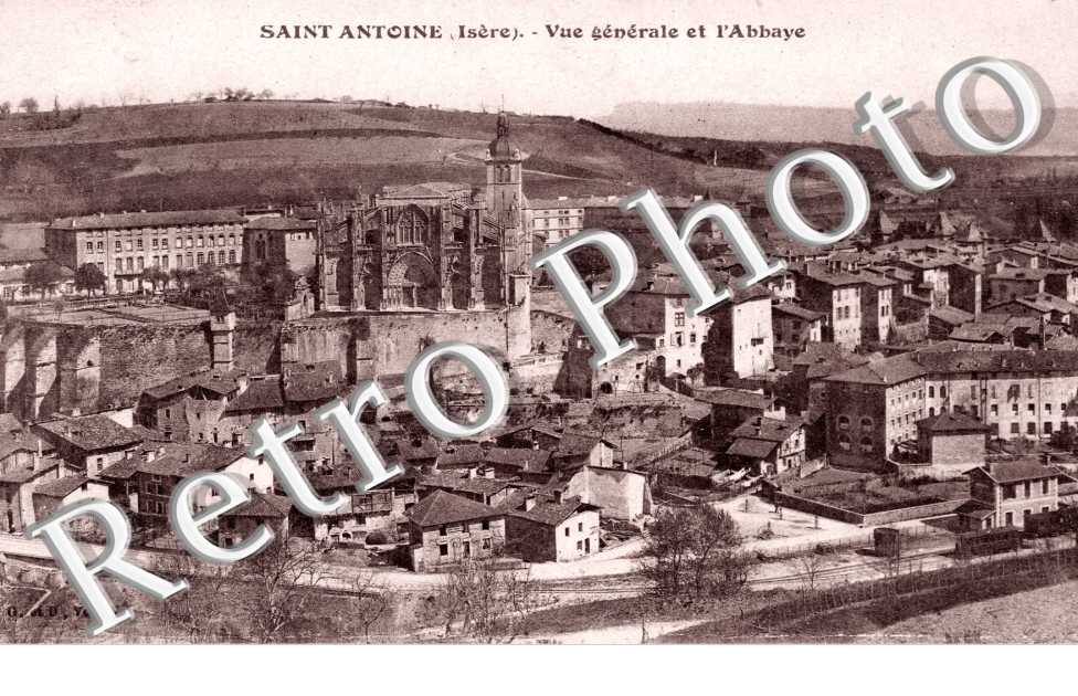 vue generale et l'abbaye