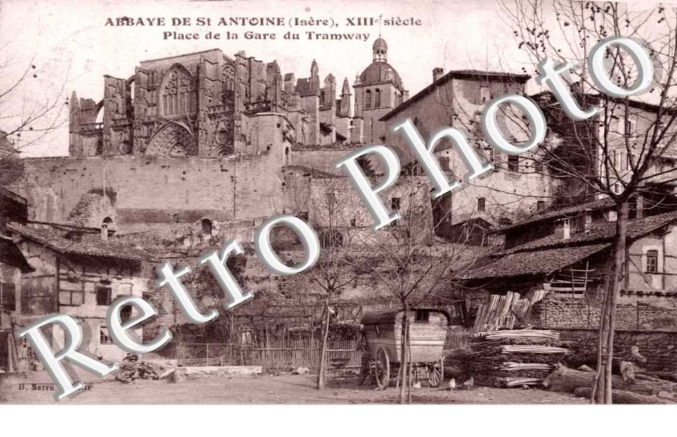 Abbaye, Place de la Gare du Tramway