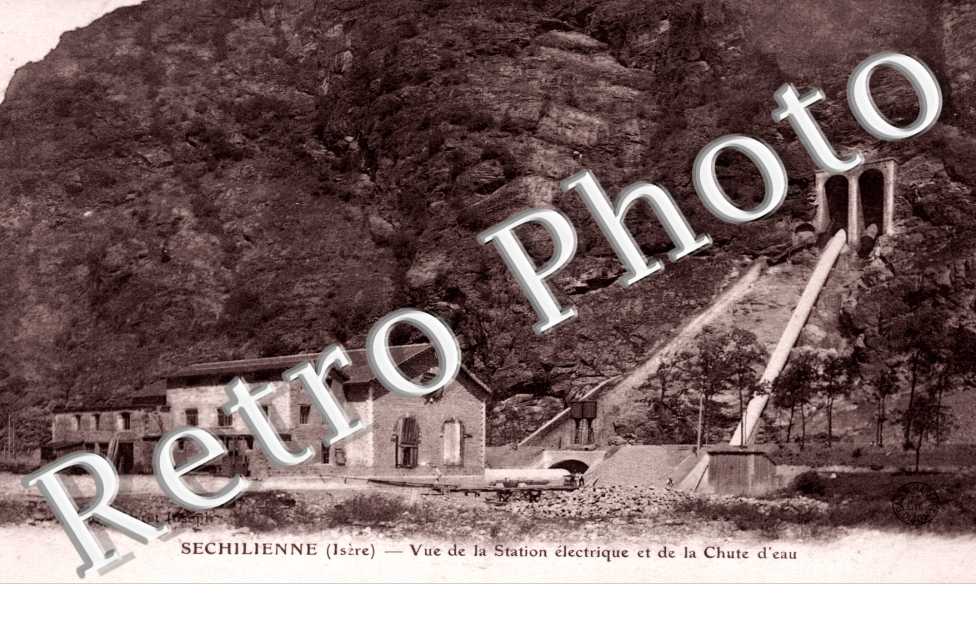 vue de la Station Electrique et de la Chute d'eau