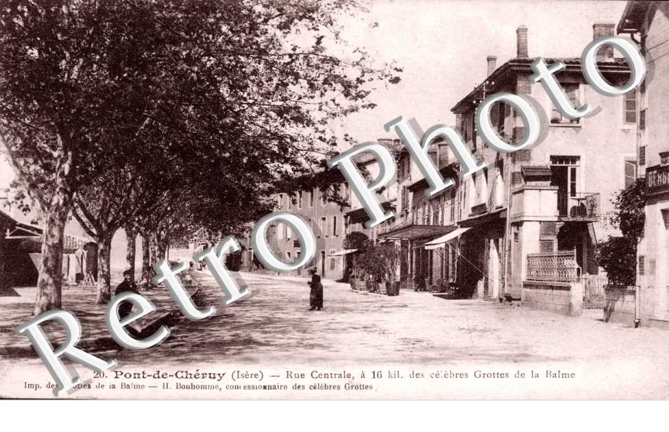 Rue Centrale, Grottes de la Balme