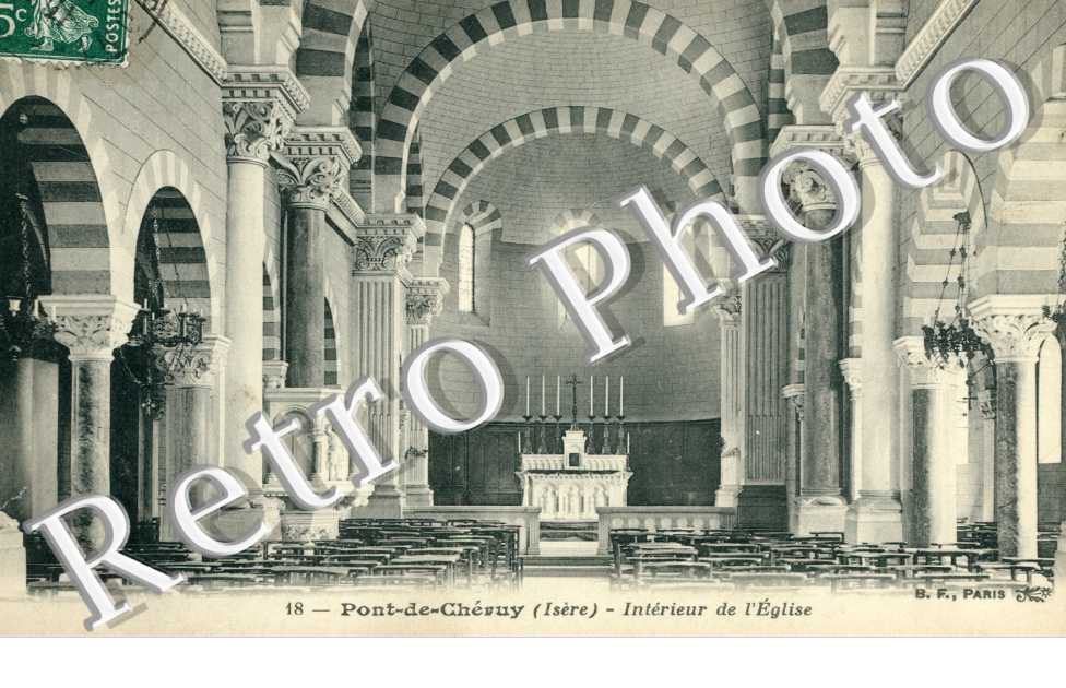 Interieur de l'Eglise