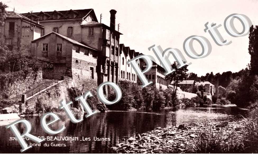 Les usines au bord du Guiers