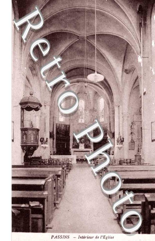 interieur de l'eglise