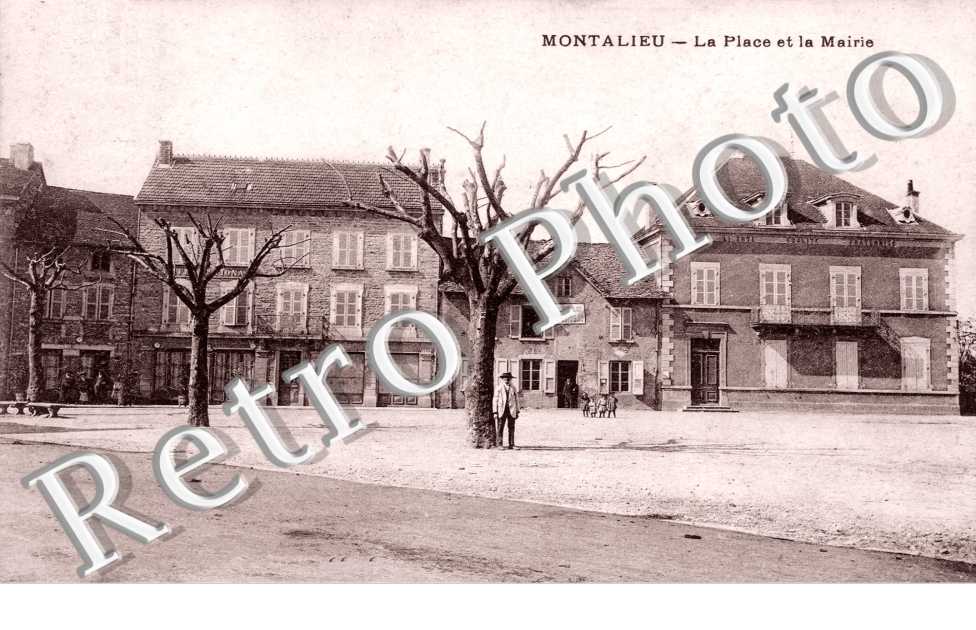 La Place et la Mairie