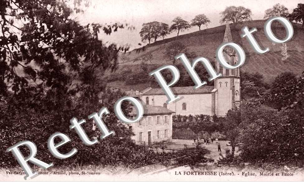 Eglise, Mairie et Ecole