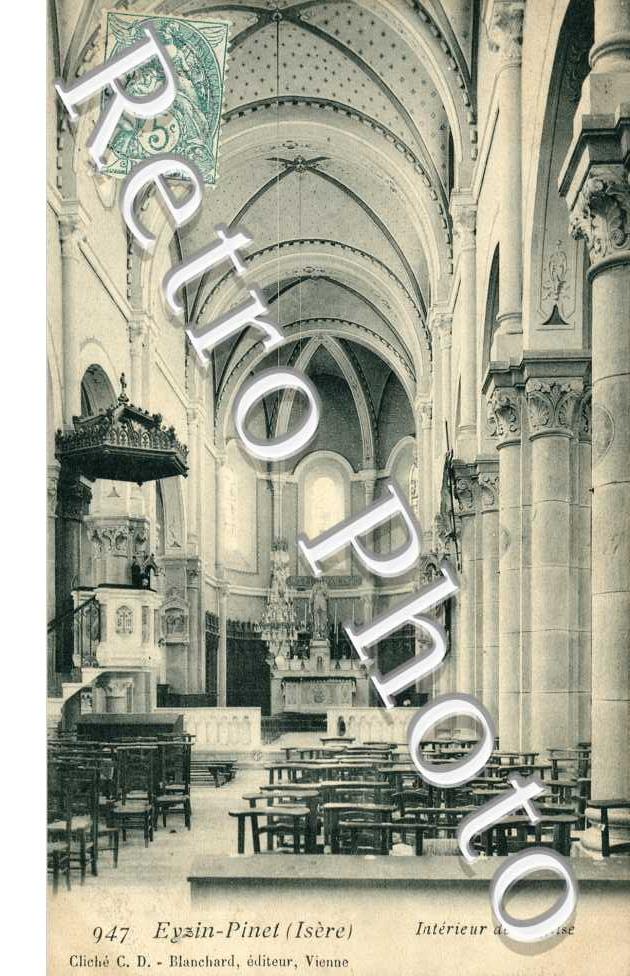interieur de l'eglise