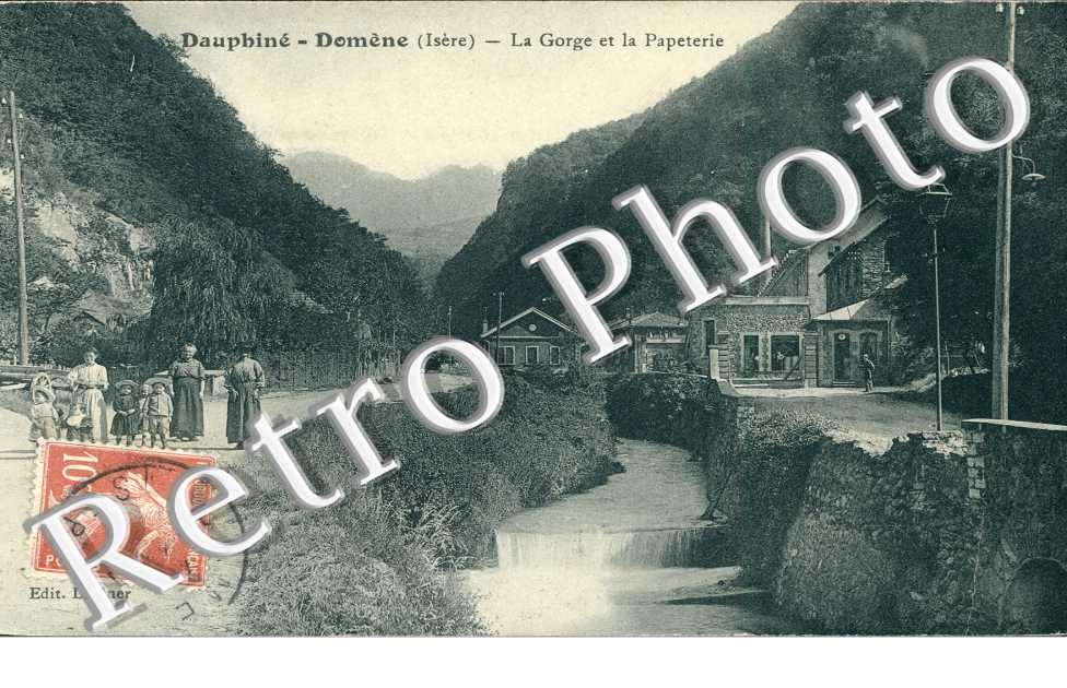 la gorge et la papeterie