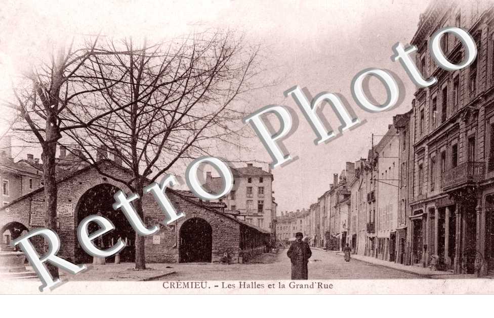 Les Halles et la Grande Rue