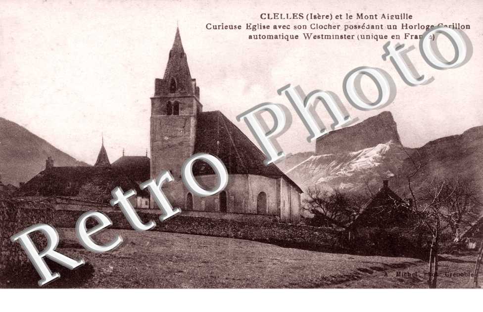 le mont Aiguille, curieuse eglise avec son clocher possedant un horloge carillon automatique Westminster