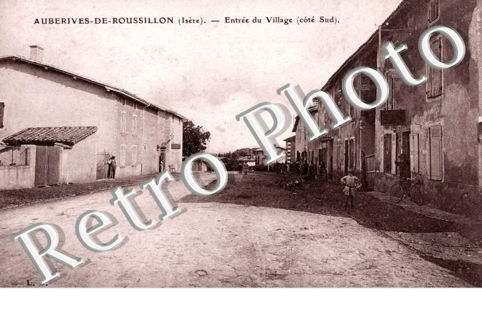 Auberives de Roussillon, Entree du Village