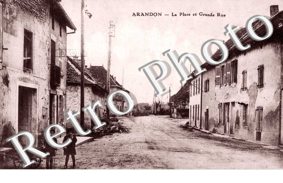 la place et la Grande Rue