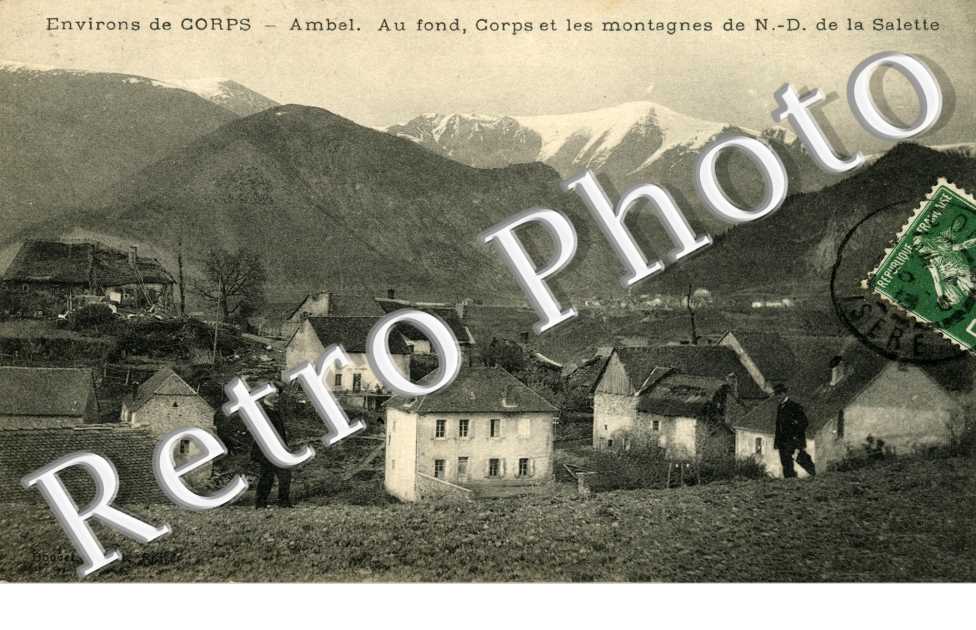 Corps et les Montagnes de Notre Dame de la Salette