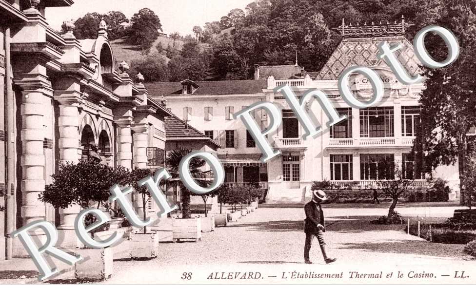 L'Etablissement Thermal et le Casino
