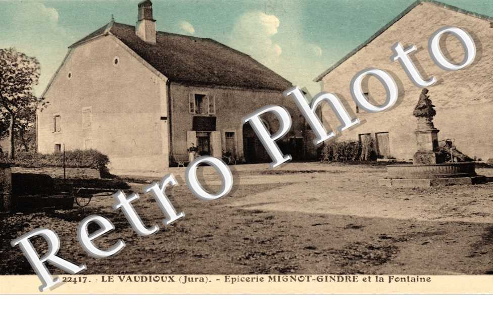 epicerie Mignot-Gindre et la fontaine