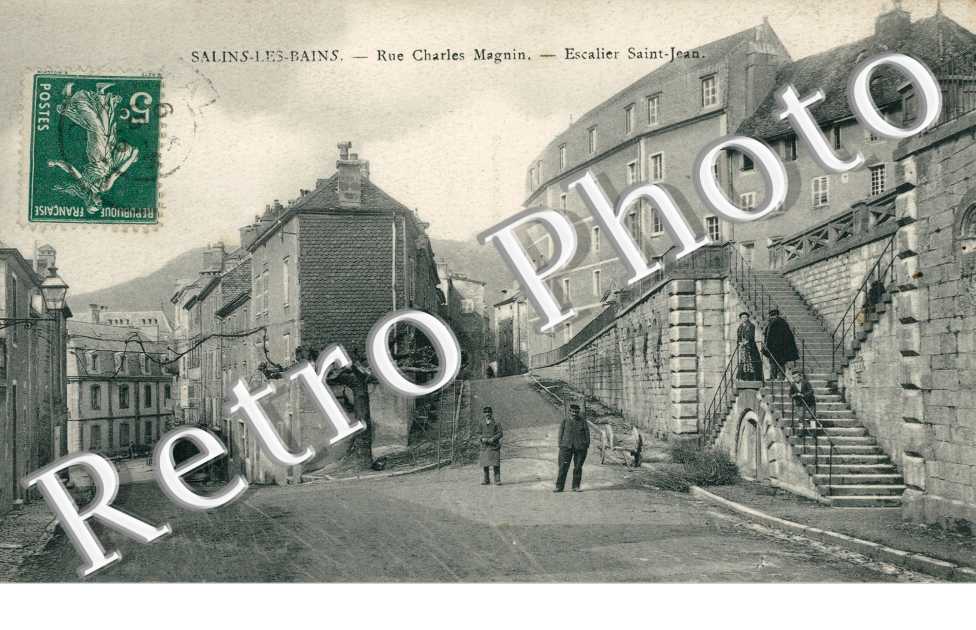 Rue Charles Magnin, Escalier Saint Jean