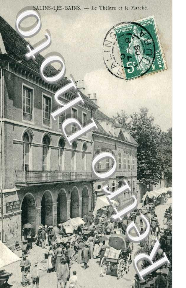 Le Theatre et le Marche