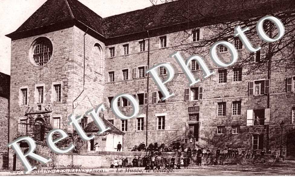 Le Musee, le College