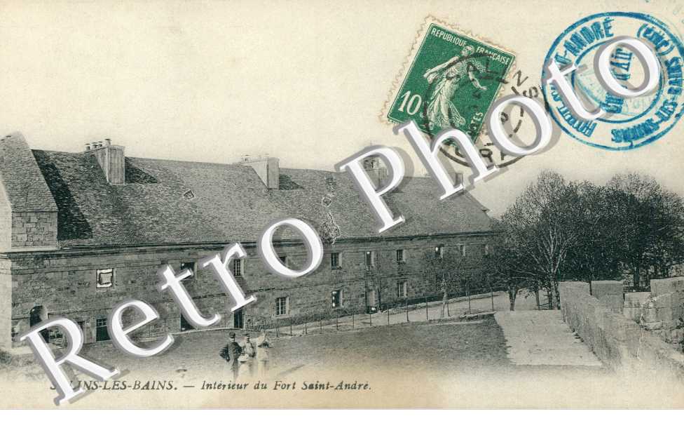 Interieur du Fort Saint Andre