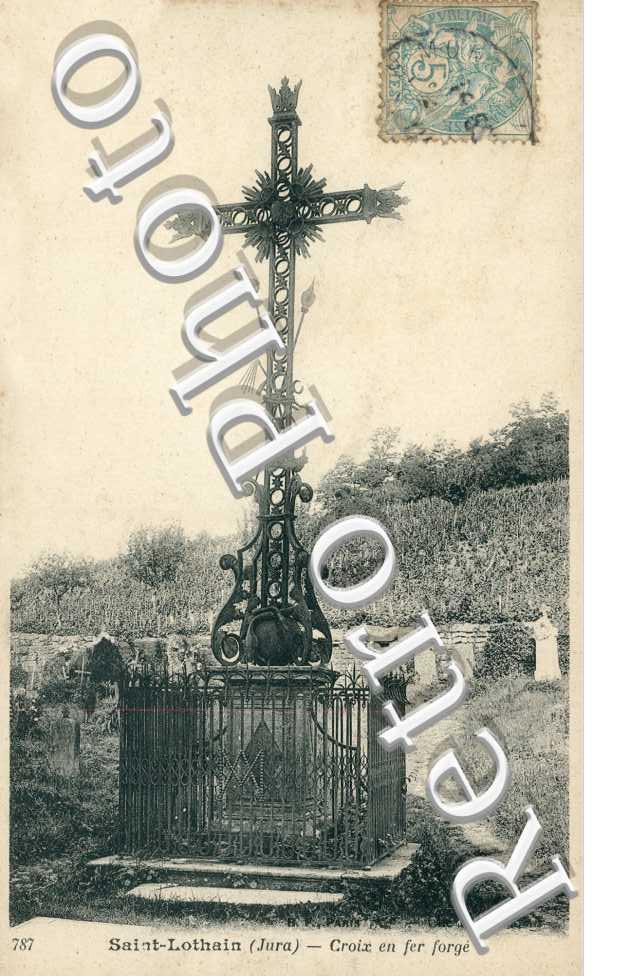 Croix en fer Forgée
