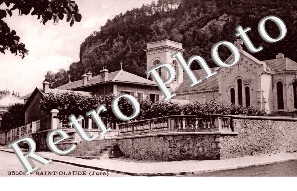 place christin, le Sacre Coeur et l'Ecole maternelle