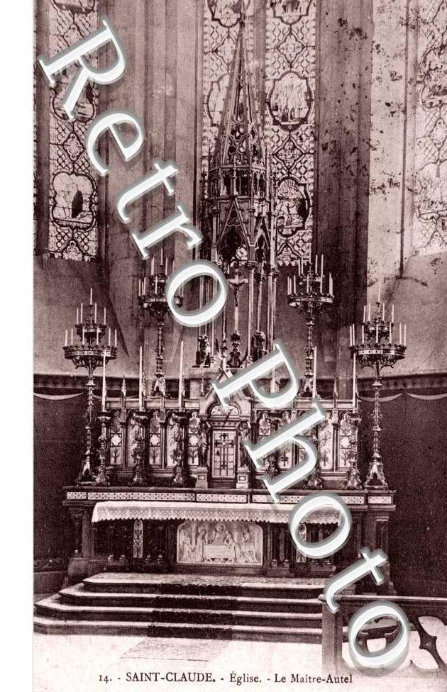 le maitre Autel dans l'Eglise