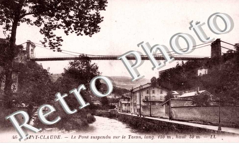 Pont suspendu et le Tacon