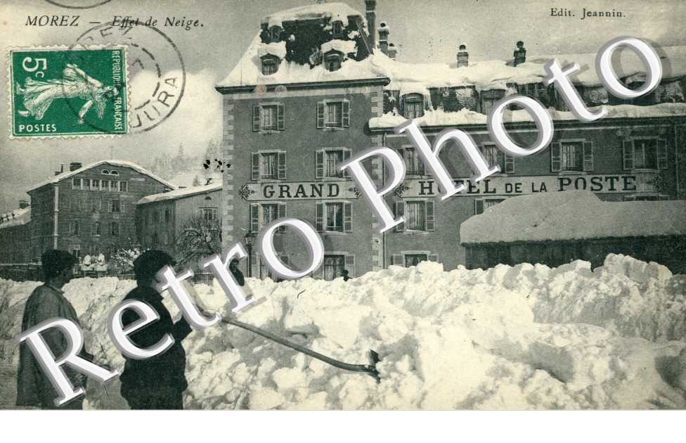 Grand Hotel de la Poste sous la neige