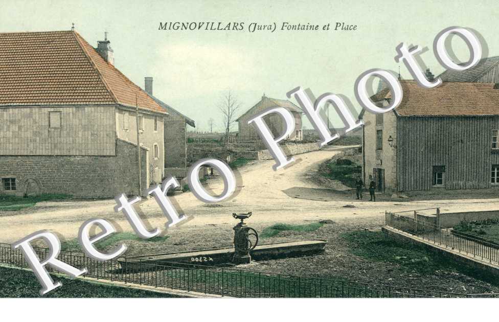 Fontaine et place