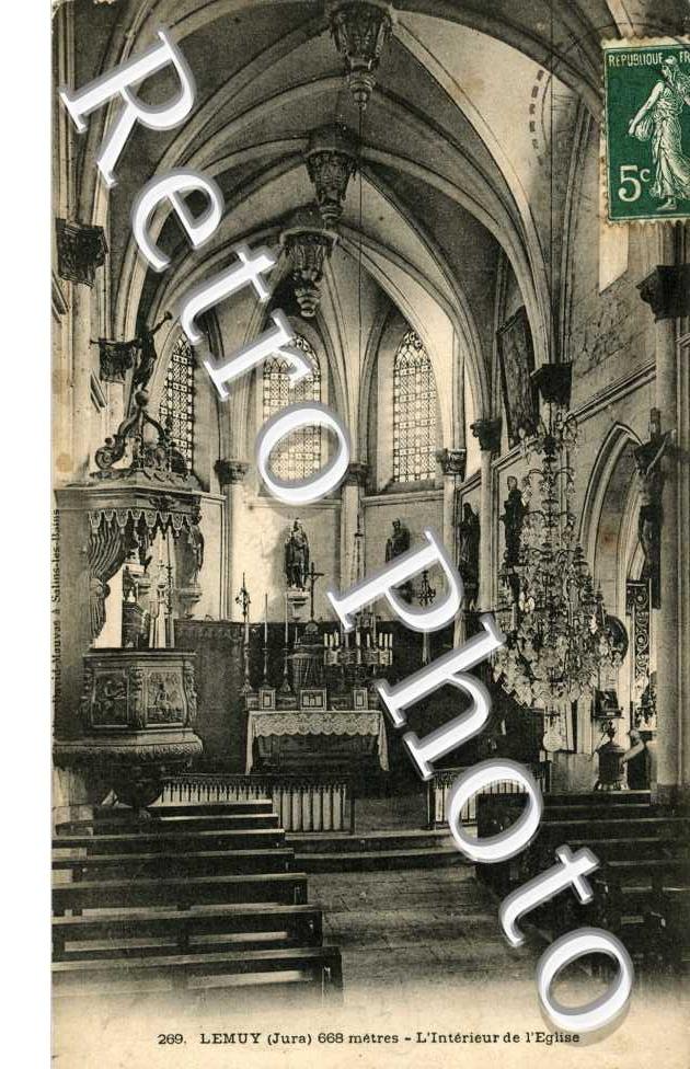 Interieur de l'eglise