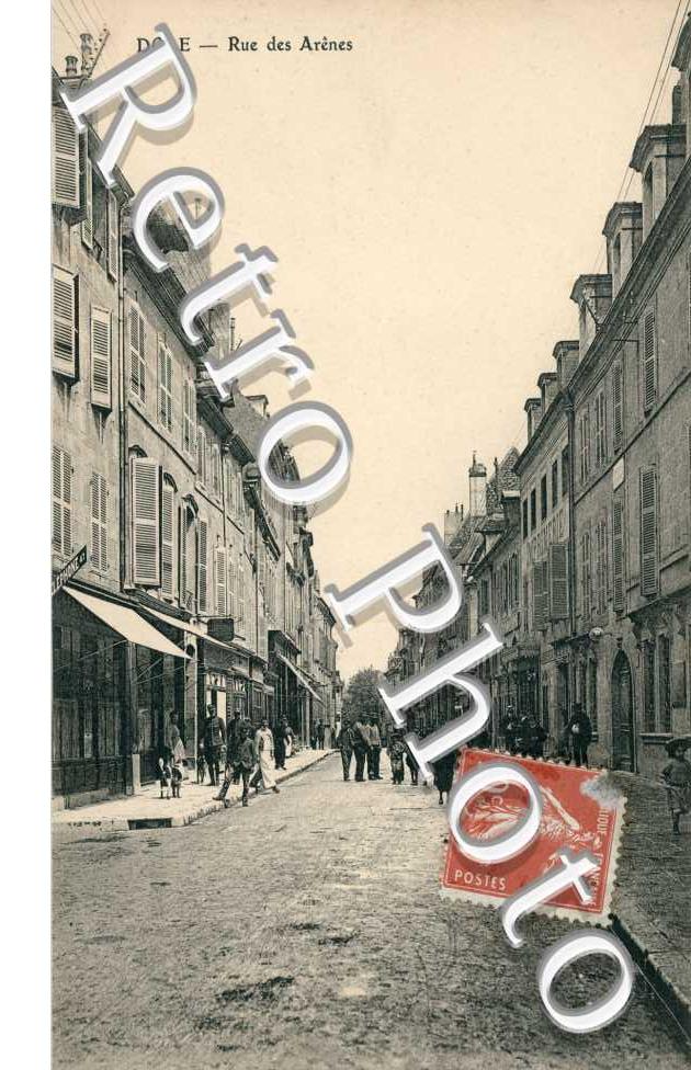 Rue des Arènes