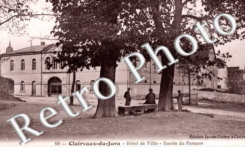 Hotel de Ville, Entree du Parterre