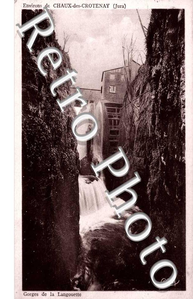 (un moulin a eau)