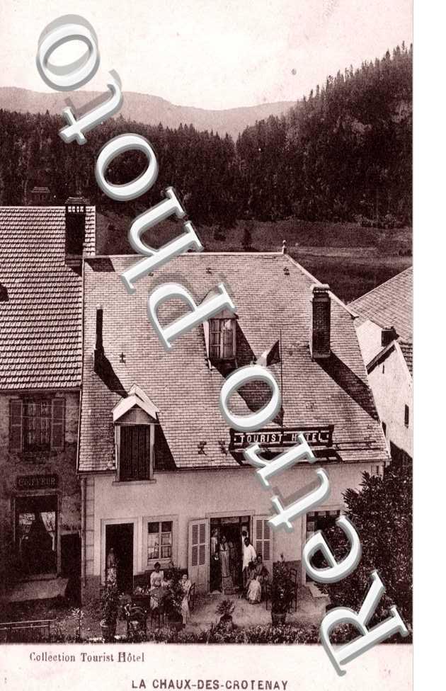 Tourist Hotel et Foret de Sapins