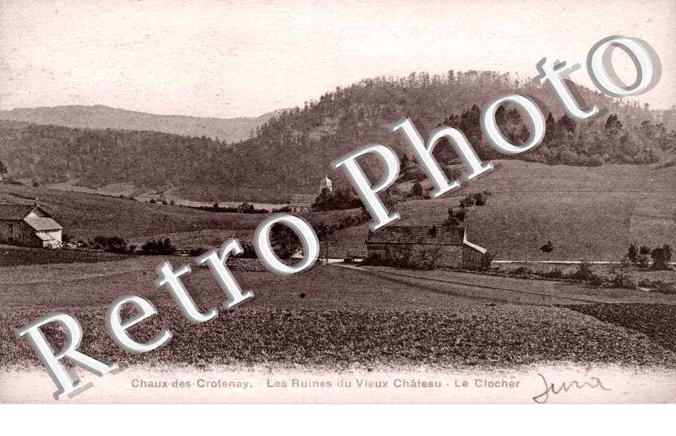 Les Ruines du Vieux Chateau, le Clocher