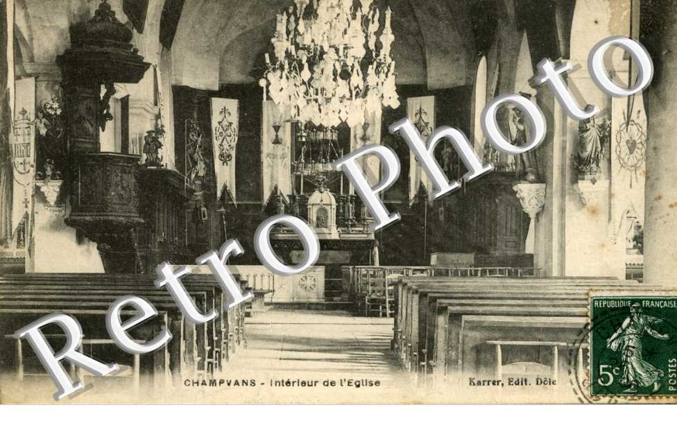 Interieur de l'eglise