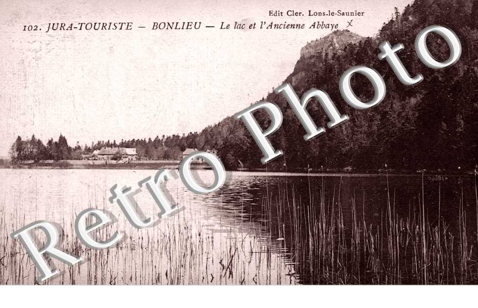 Le Lac et l'Ancienne Abbaye