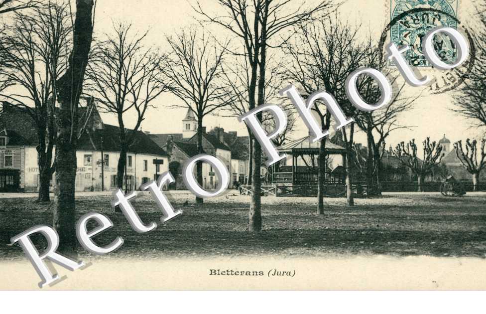 la place et le Kiosque